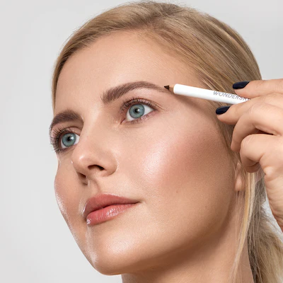 WONDER BLADING Brow Pomade in a Pencil - Image 12