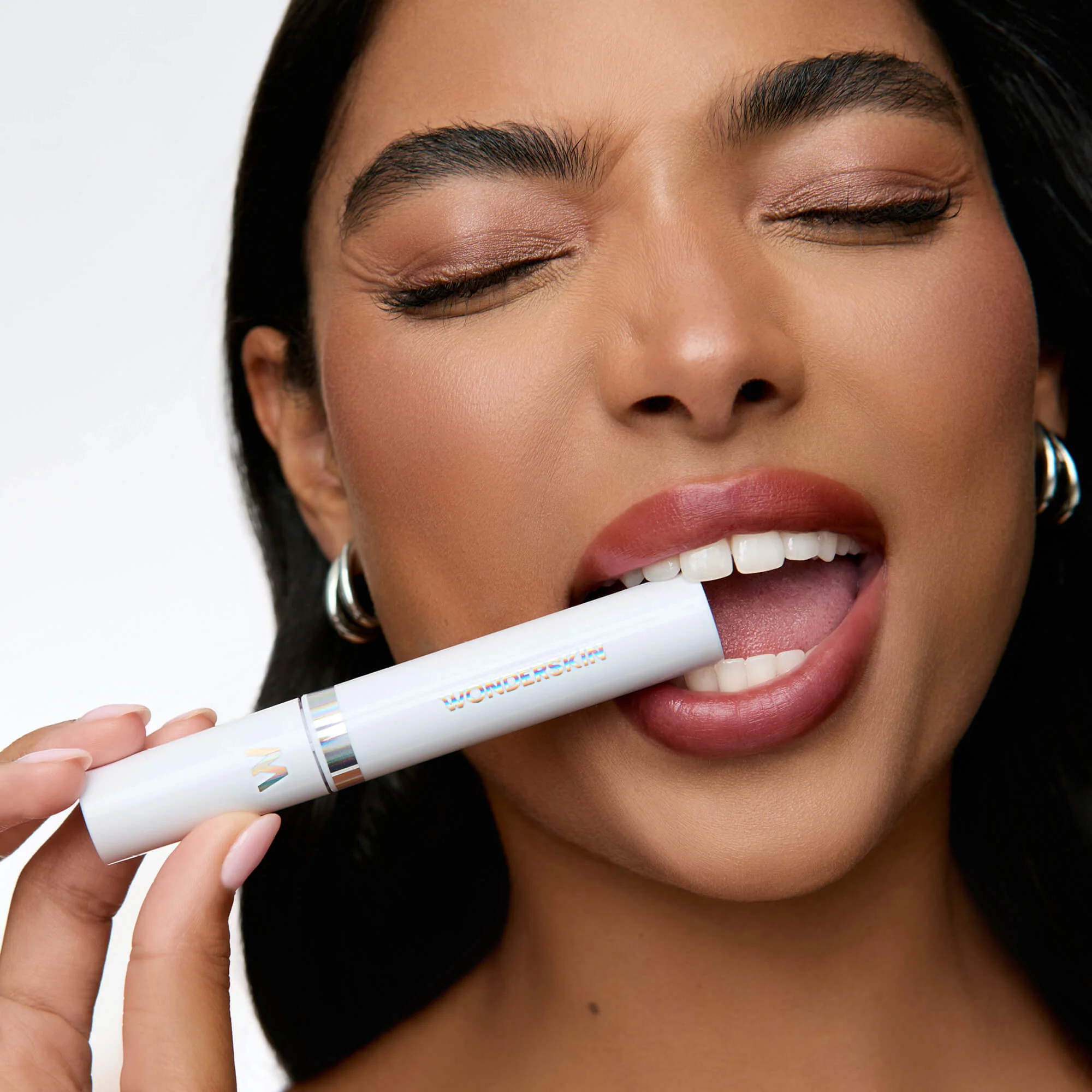 WONDER BLADING All-Day Lip Stain - Image 137