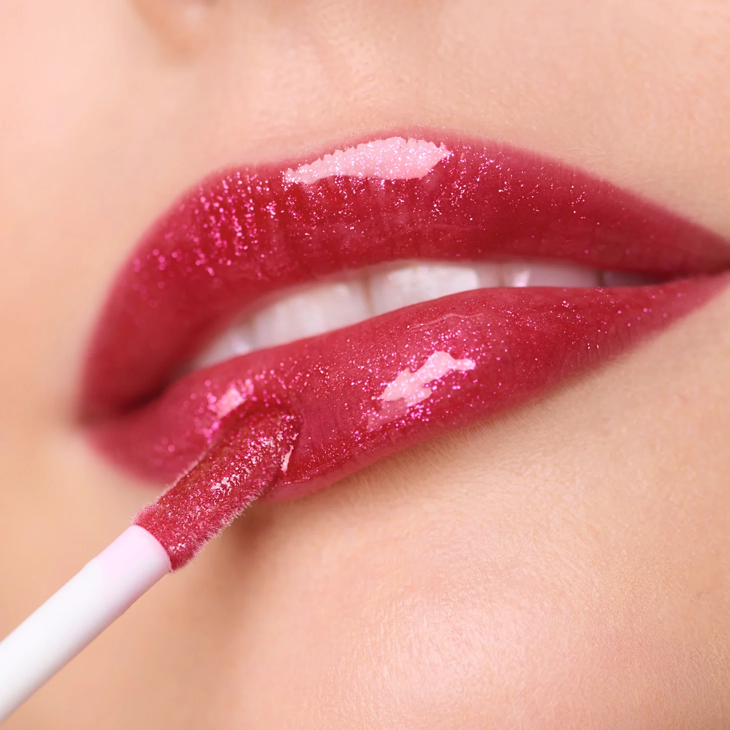 WONDER BLADING Top Gloss - Red Glitter - Image 5